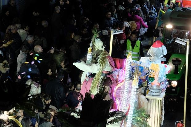 Gavà duplica el recorrido inicial de la Cabalgata de Reyes, superando los 5,5 km