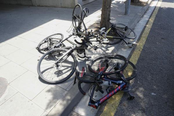 Prisión provisional sin fianza para el conductor que arrolló a 8 ciclistas en la C-243