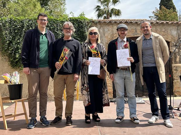 Los premiados recibirán lotes de libros editados en catalán a elección de la persona ganadora valorados en 300 euros