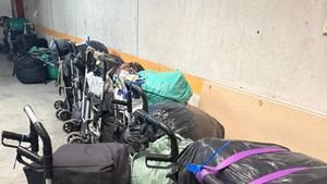 Desmantelan en Castelldefels una red de venta ilegal con 2,5 toneladas de productos falsificados