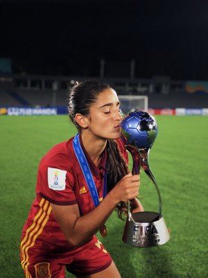 Jana Fernández, campeona del mundo y de Europa con la selección española sub 17.