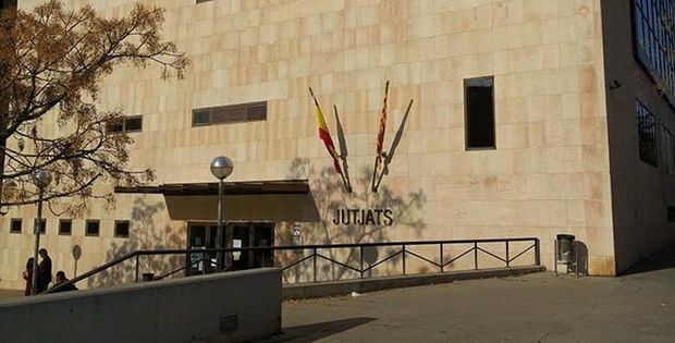 El ayuntamiento de Castelldefels se persona como acusación particular contra las violaciones por parte de los 5 hombres detenidos