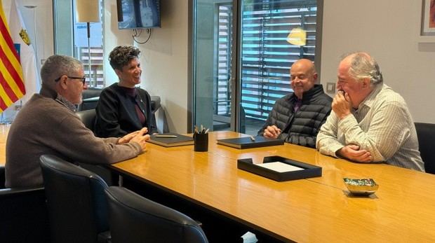 El Prat y DEPANA unen fuerzas contra la ampliación del aeropuerto