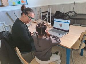 L'Hospitalet lanza el Projecte UBinding para mejorar la lectura en más de 400 alumnos este curso escolar