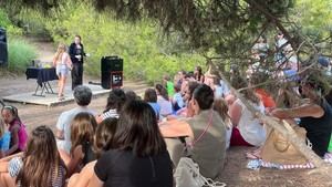 La Biblioplaya de Castelldefels atrae a 500 visitantes en julio