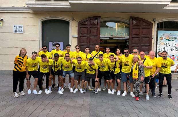¡Del barrio a la élite! La Coope celebra su ascenso histórico con un llenazo en el centro de Sant Boi