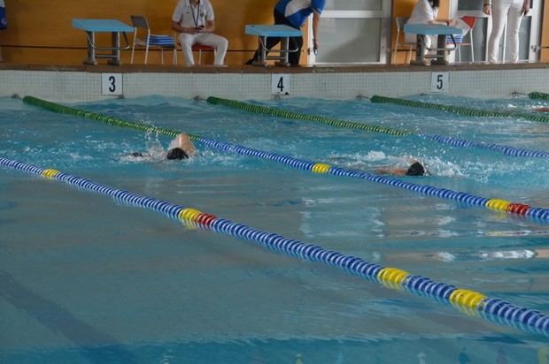 La piscina interior del Complex Esportiu La Vila cerrada por problemas técnicos