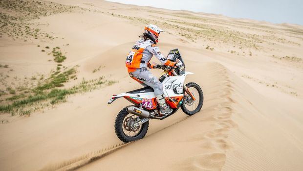 La corberana Laia Sanz tropieza en la segunda etapa del Dakar