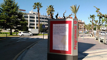 Muestra de uno de los plafones con relatos literarios | Sant Andreu de la Barca