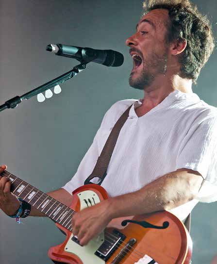 Love of Lesbian regresa con ‘El poeta Halley’ tras cuatro años en el limbo