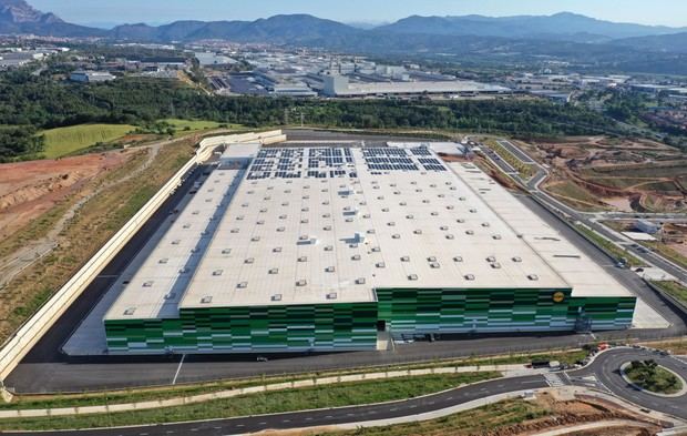 Lidl inaugura su mayor centro logístico en Martorell con 140 millones de inversión