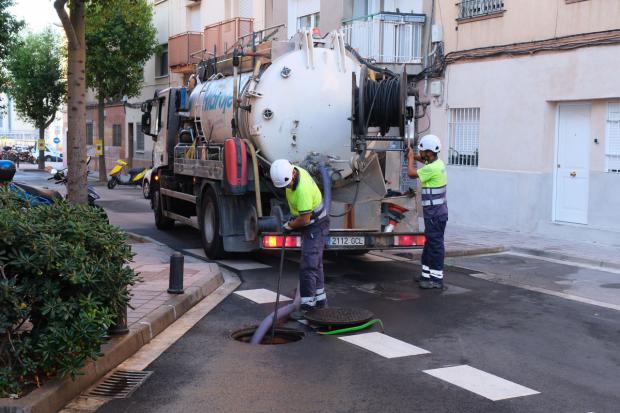 Te explicamos cómo se eliminarán los residuos acumulados en las alcantarillas de Sant Joan Despí