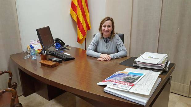 Maite Aymerich es la alcaldesa de Sant Vicenç dels Horts, el municipio con más población del Baix Llobregat incluido en la lista de la Fiscalía