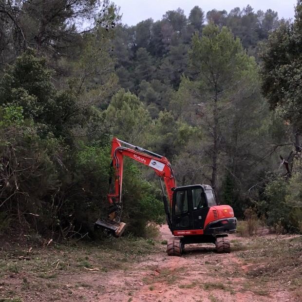 Castellví arregla unos cinco quilómetros de caminos dentro del plan de prevención de incendios