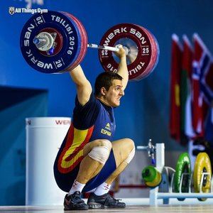 Marcos Ruiz durante una competición de halterofilia.