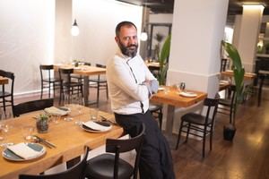 El chef Albert Mendiola lleva la cocina del Baix Llobregat a Barcelona