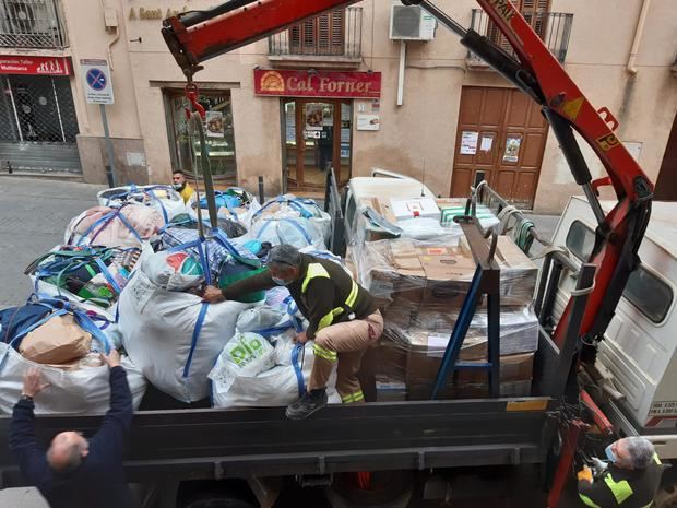 Sant Andreu de la Barca recoge más de 2 toneladas de material humanitario para ayudar al pueblo ucraniano