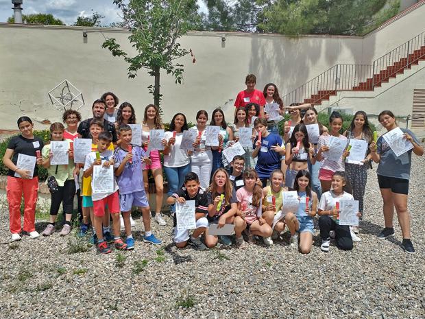 Alumnos participantes de ciclo superior de primaria y ESO