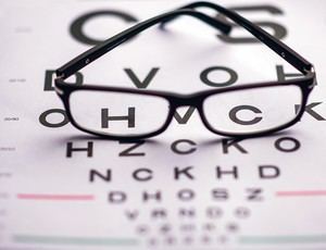 Santa Coloma de Cervelló ofrece gafas gratuitas a personas vulnerables desde enero de 2026