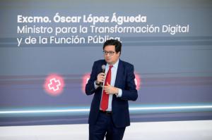 El ministro Óscar López visita la Zona Franca: 