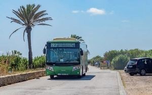 La línea PR3 de El Prat cambia temporalmente el funcionamiento de bus a demanda