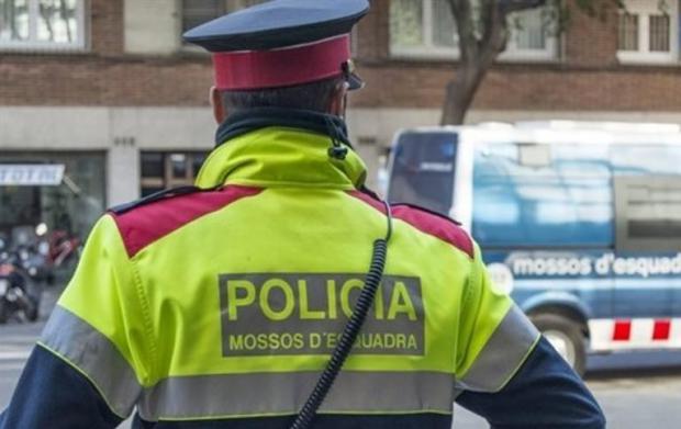 Detenida una mujer acusada de robar al personal de limpieza en escaleras y trasteros de L’Hospitalet
