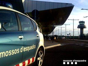 Agresión entre taxistas en el Aeropuerto de El Prat