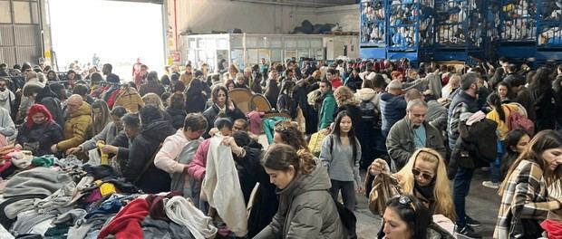 Éxito en la temporada de mercados de ropa solidaria en Sant Just Desvern