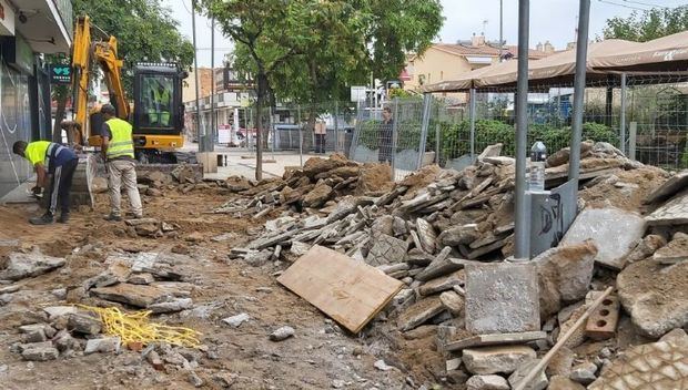 Las obras de reforma de la Avenida dels Banys han comenzado su segunda fase