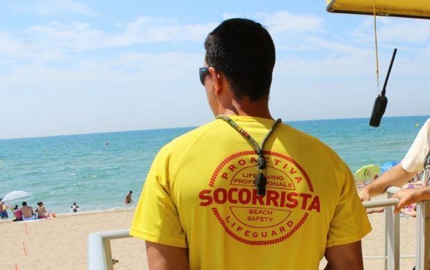 Castelldefels da inicio a la nueva temporada de vigilancia en la playa