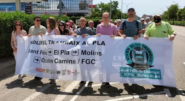 La Plataforma “Volem el trambaix al Pla” reivindica la presencia de tranvía en Sant Feliu y Molins de Rei