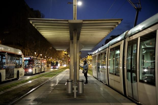 Un vídeo solidario para felicitar las fiestas de TRAM y la Fundación Pasqual Maragall