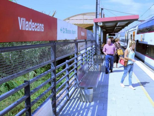 ¡Atención viajeros! Todos los trenes de la línea R-2 Sur de Rodalies pararán ya en Viladecans