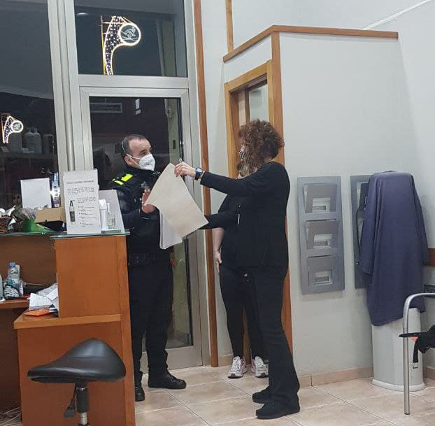 La Policía Local de Olesa lanza una campaña informativa para prevenir robos durante Navidad