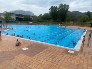 Más de 74.500 entradas han sido vendidas este verano en la piscina municipal de Olesa de Montserrat