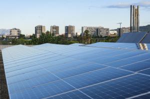 Ayudan al planeta ¡y a los bolsillos! Placas solares en las empresas del polígono Fontsanta