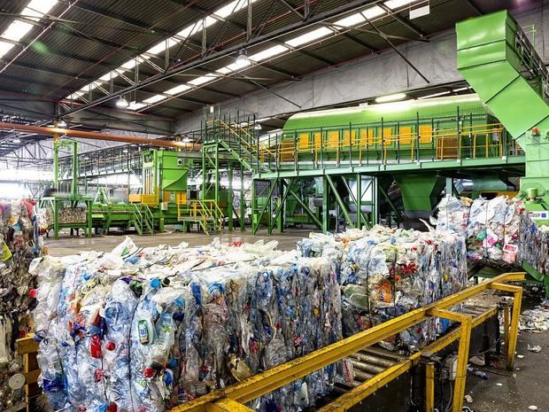 La planta de reciclaje de Gavà- Viladecans aumenta casi un 40% su capacidad de procesar envases ligeros