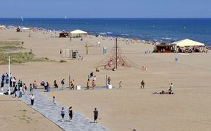 La bandera azul ondeará en Castelldefels y Gavà