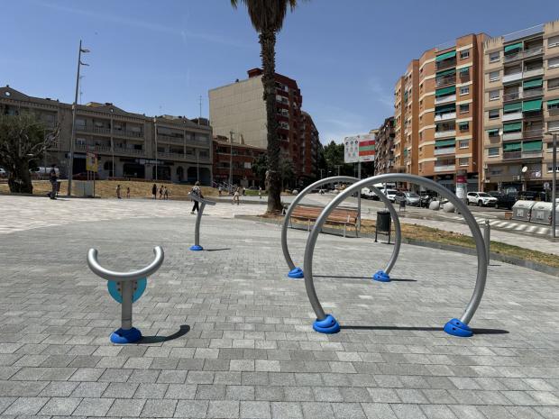 Panorámica de la nueva plaza Salvador Allende de Viladecans.