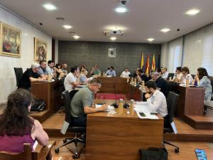 El alcalde Manu Reyes rebaja un 4% los sueldos del gobierno de Castelldefels