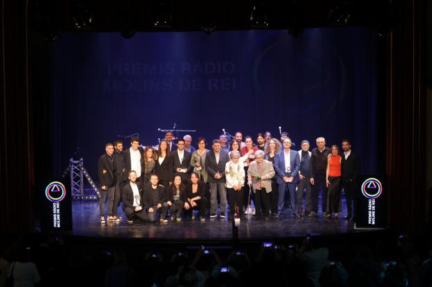 Los ocho galardonados en los Premios Ràdio Molins de Rei 2024
