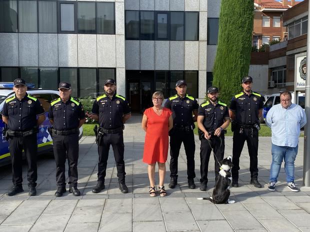 La Policía Local incorpora a dos nuevos agentes y a una agente canina en su plantilla