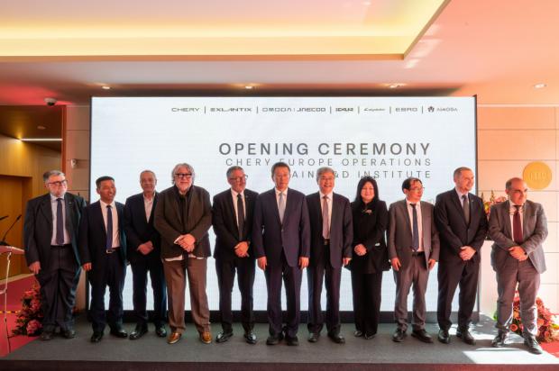 El gigante chino automotriz Chery se lanza a la conquista automovilística de Europa desde Cornellà