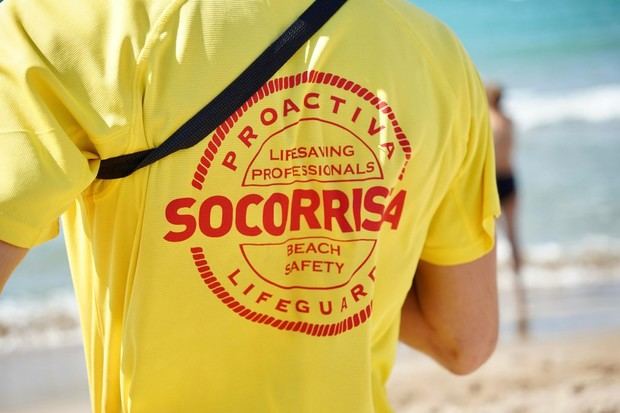 Castelldefels implementa sistema de IA para prevenir ahogamientos en la playa