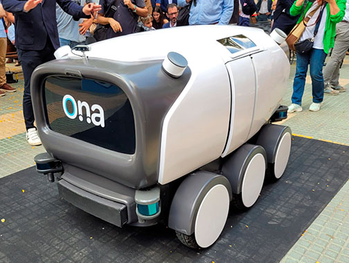 Esplugues acoge el estreno del proyecto pionero con el robot ONA