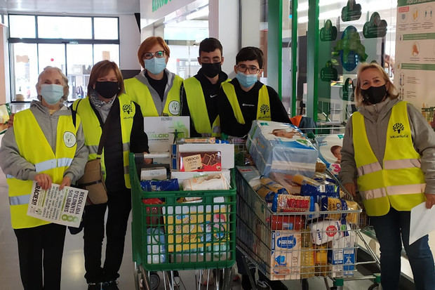 Pallejà recoge más de 5.000 kg de alimentos y productos de higiene