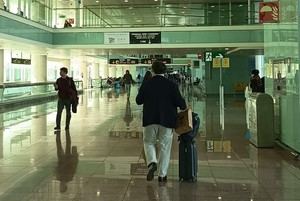 El Prat rompe otro techo: récord de pasajeros y crecimiento superior al de los aeropuertos españoles