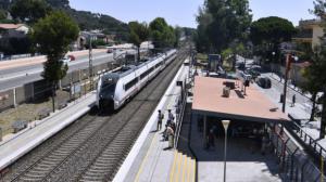 Castelldefels tendrá trenes de refuerzo en la R2 Sud por la verbena de San Juan