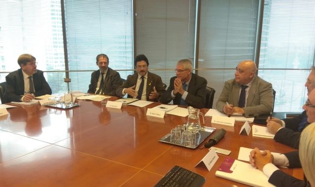 Generalitat y Renfe impulsan un nuevo contrato programa para el servicio de Rodalies
