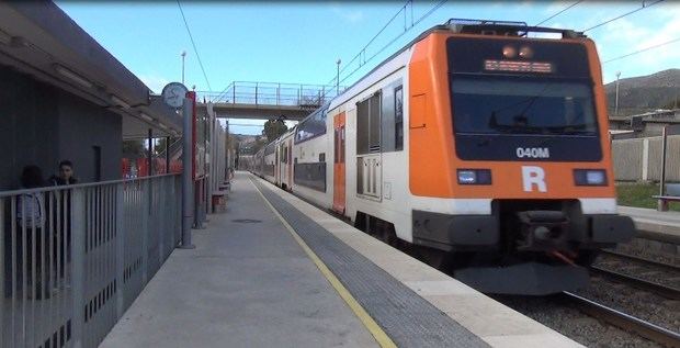 Estación de rodalies Platja de Castelldefels. 